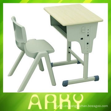 Ajustable mesa de la escuela y silla conjunto